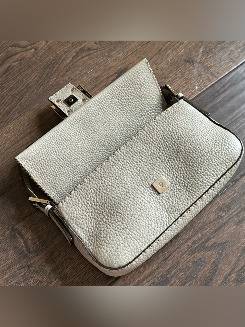 Fendi Mama Selleria Baguette Gray Grained Leather Stitch Shoulder Bag - Picture 9 of 15
